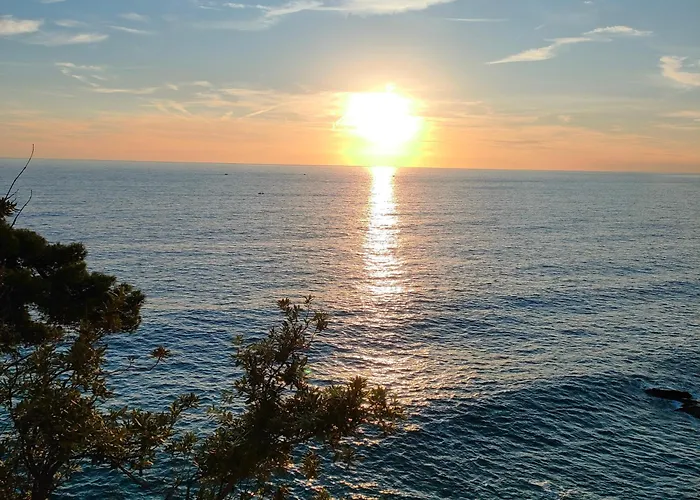 Konukevi Maison Du Vale 3*